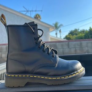 Dr.Martens / color - Black